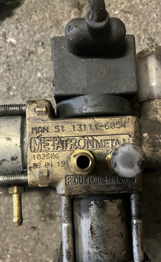 MAN 5113111-6054 MAN truck - صمام - شاحنة: صورة 2 MAN 5113111-6054 MAN truck - صمام - شاحنة: صورة 2