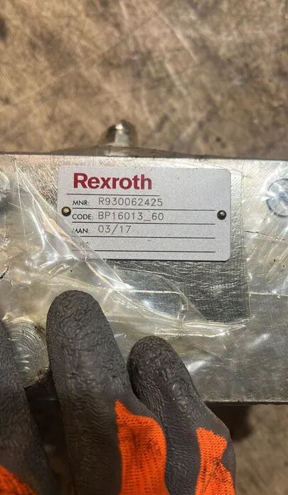 Rexroth Flow Divider R930062425 - صمام الفرامل - شاحنة: صورة 5 Rexroth Flow Divider R930062425 - صمام الفرامل - شاحنة: صورة 5