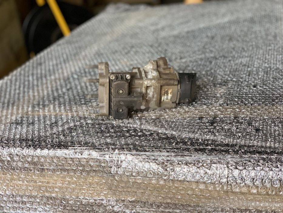 Zawór hamulcowy Oryginał Hurt K001428   Renault Magnum 440 DXI - صمام - شاحنة: صورة 1 Zawór hamulcowy Oryginał Hurt K001428   Renault Magnum 440 DXI - صمام - شاحنة: صورة 1