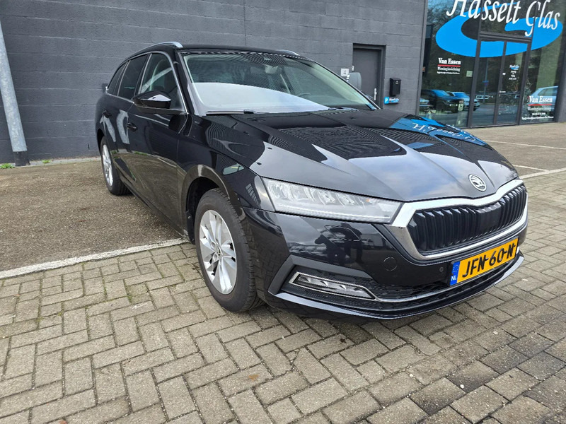 Škoda Octavia Combi 1.0 Benzine - سيارة: صورة 3 Škoda Octavia Combi 1.0 Benzine - سيارة: صورة 3