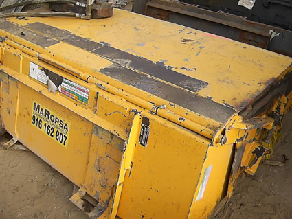 Implemento barredora Bobcat Sweeper 60 - مقشة - شيول صغير: صورة 1 Implemento barredora Bobcat Sweeper 60 - مقشة - شيول صغير: صورة 1