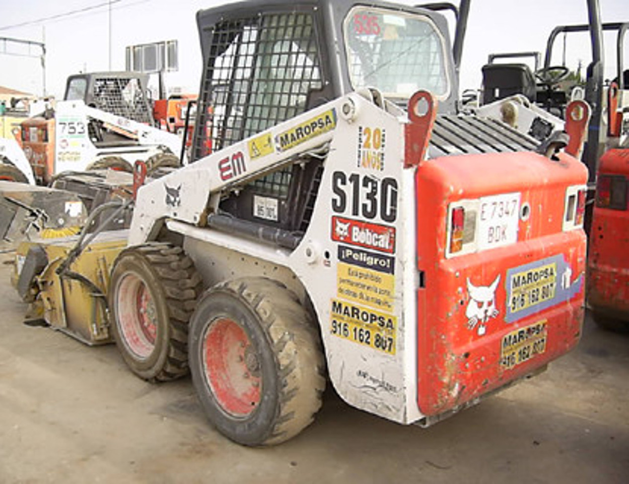 Minicargadora Bobcat S130 - شيول صغير: صورة 1 Minicargadora Bobcat S130 - شيول صغير: صورة 1