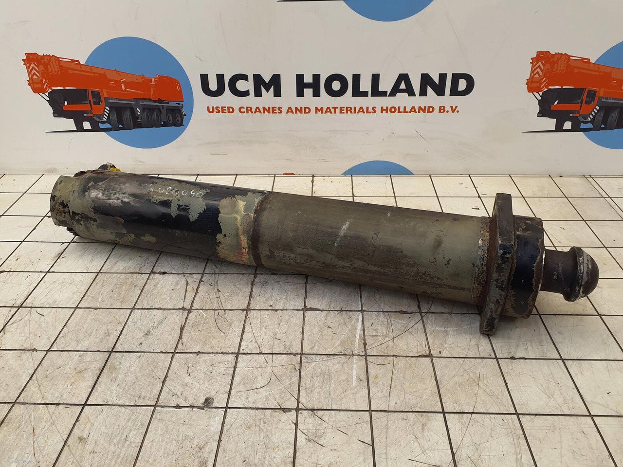 FAUN ATF 60-4 support cylinder rear - أسطوانة هيدروليكية - رافعة: صورة 2 FAUN ATF 60-4 support cylinder rear - أسطوانة هيدروليكية - رافعة: صورة 2