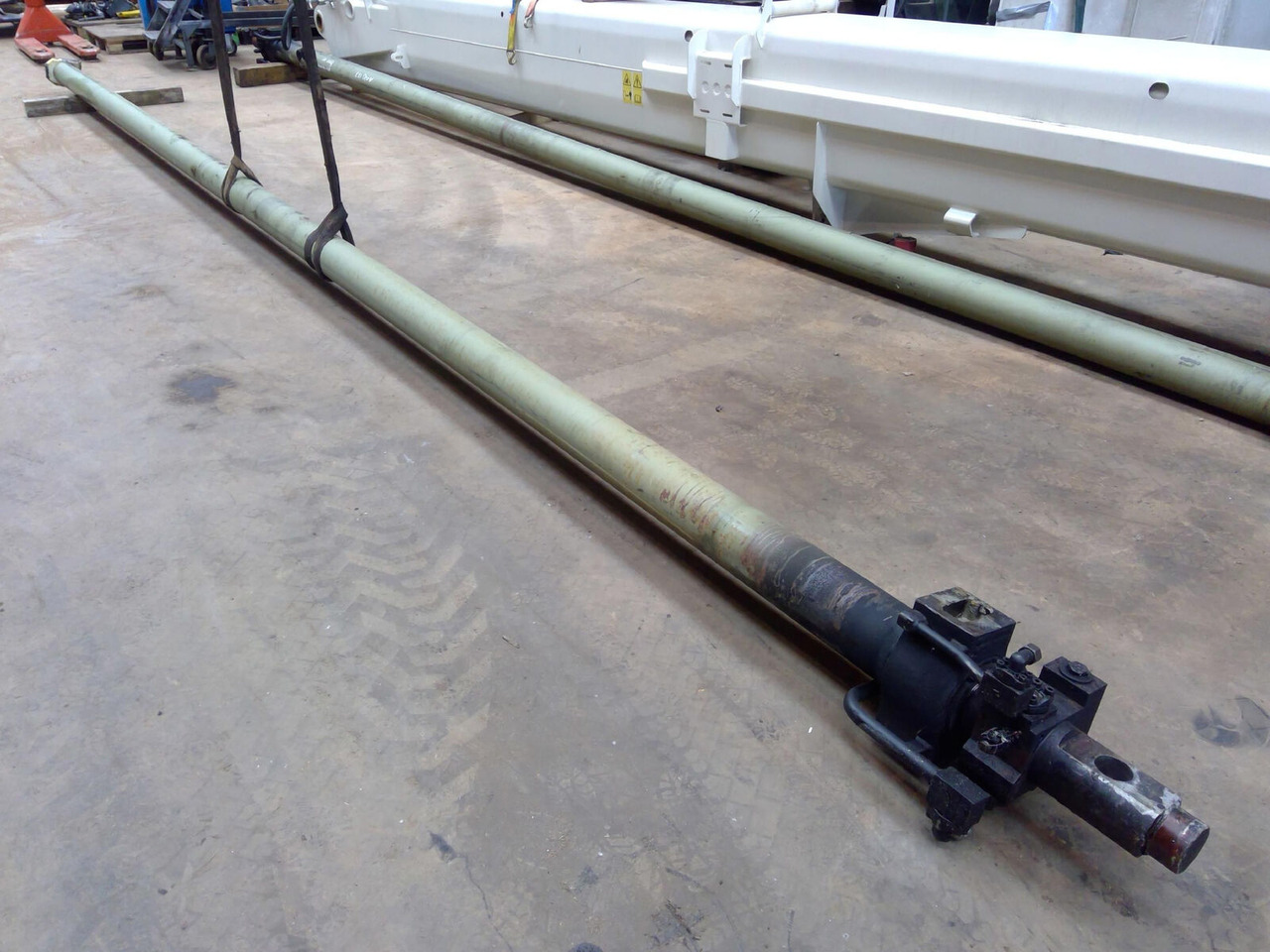 FAUN ATF 60-4 telescopic cylinder single - أسطوانة هيدروليكية - موبايل كرين: صورة 2 FAUN ATF 60-4 telescopic cylinder single - أسطوانة هيدروليكية - موبايل كرين: صورة 2