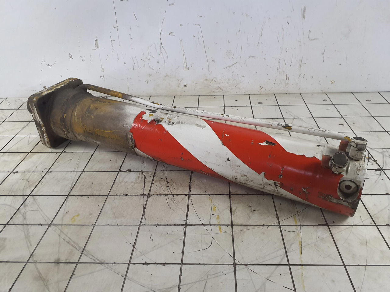 FAUN AUN RTF 30 outrigger cylinder - أسطوانة هيدروليكية - موبايل كرين: صورة 4 FAUN AUN RTF 30 outrigger cylinder - أسطوانة هيدروليكية - موبايل كرين: صورة 4