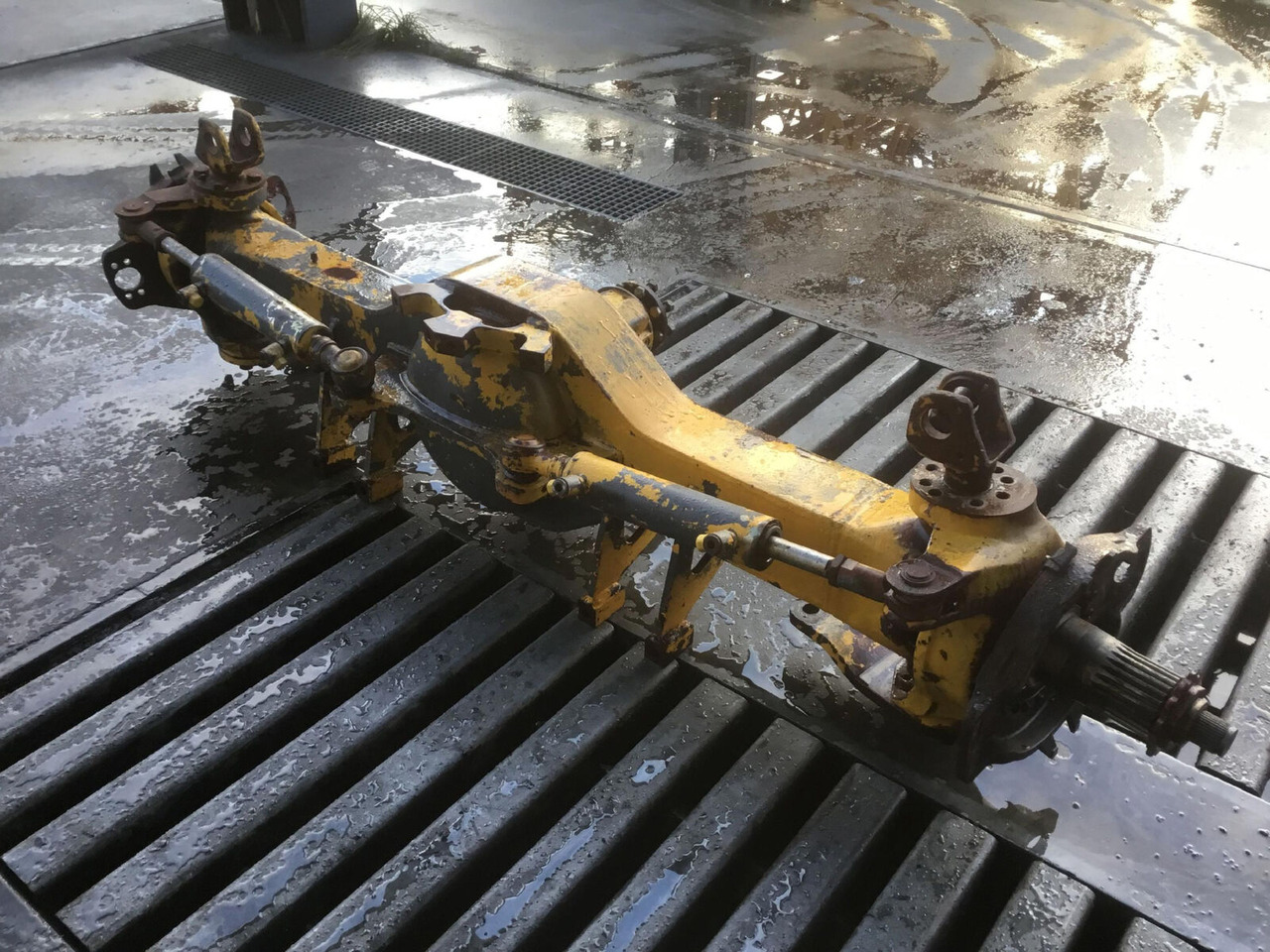 FAUN RTF 50-3 axle 1 - المحور و قطع الغيار - موبايل كرين: صورة 4 FAUN RTF 50-3 axle 1 - المحور و قطع الغيار - موبايل كرين: صورة 4