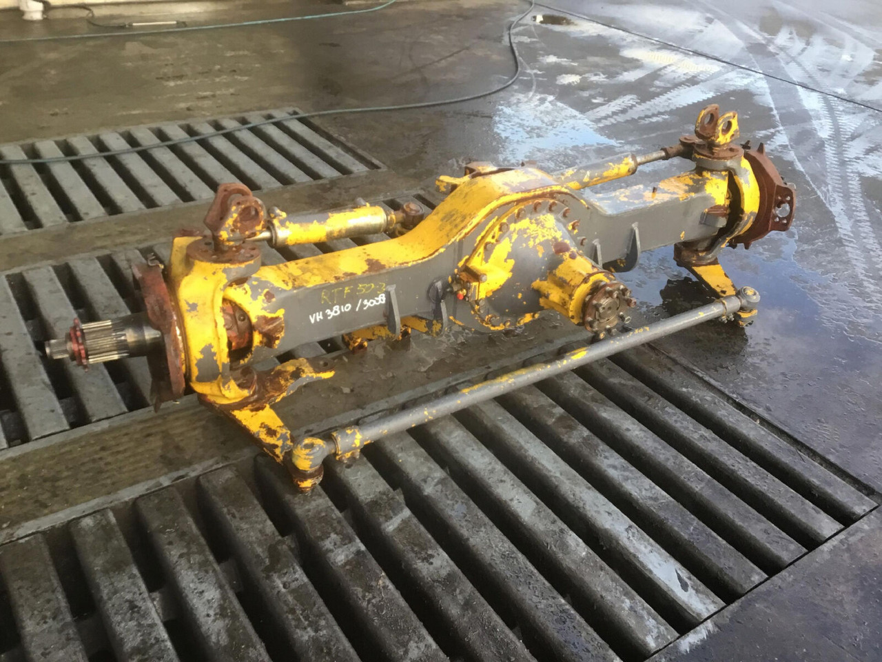 FAUN RTF 50-3 axle 1 - المحور و قطع الغيار - موبايل كرين: صورة 1 FAUN RTF 50-3 axle 1 - المحور و قطع الغيار - موبايل كرين: صورة 1