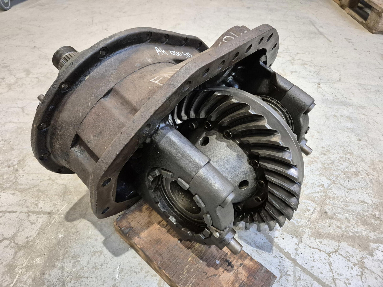 FAUN RTF 50/60 mid differential for parts - ترس تفاضلي - موبايل كرين: صورة 1 FAUN RTF 50/60 mid differential for parts - ترس تفاضلي - موبايل كرين: صورة 1