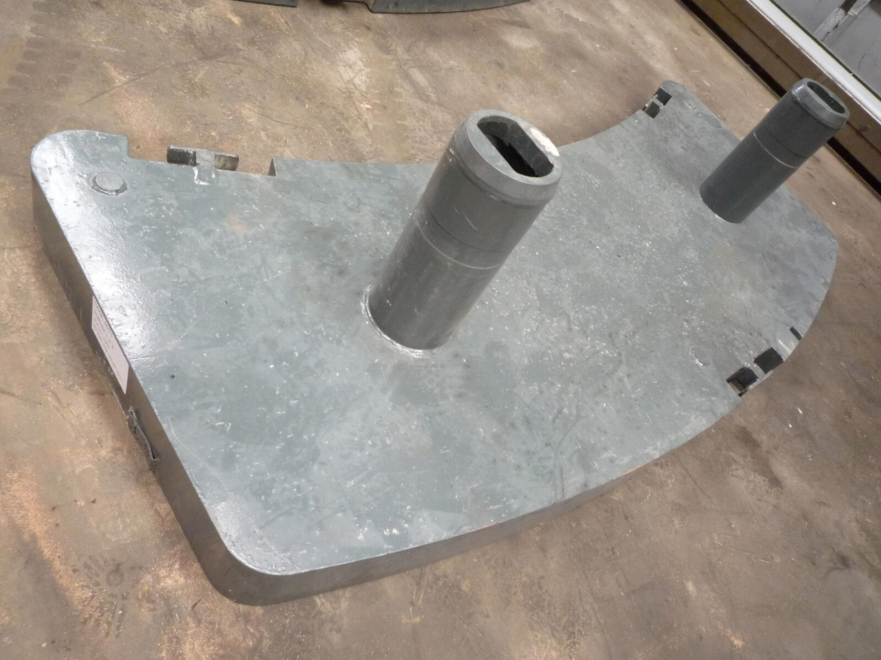 Grove GMK 4075 counterweight 3,3 ton - ثقل موازنة - موبايل كرين: صورة 3 Grove GMK 4075 counterweight 3,3 ton - ثقل موازنة - موبايل كرين: صورة 3