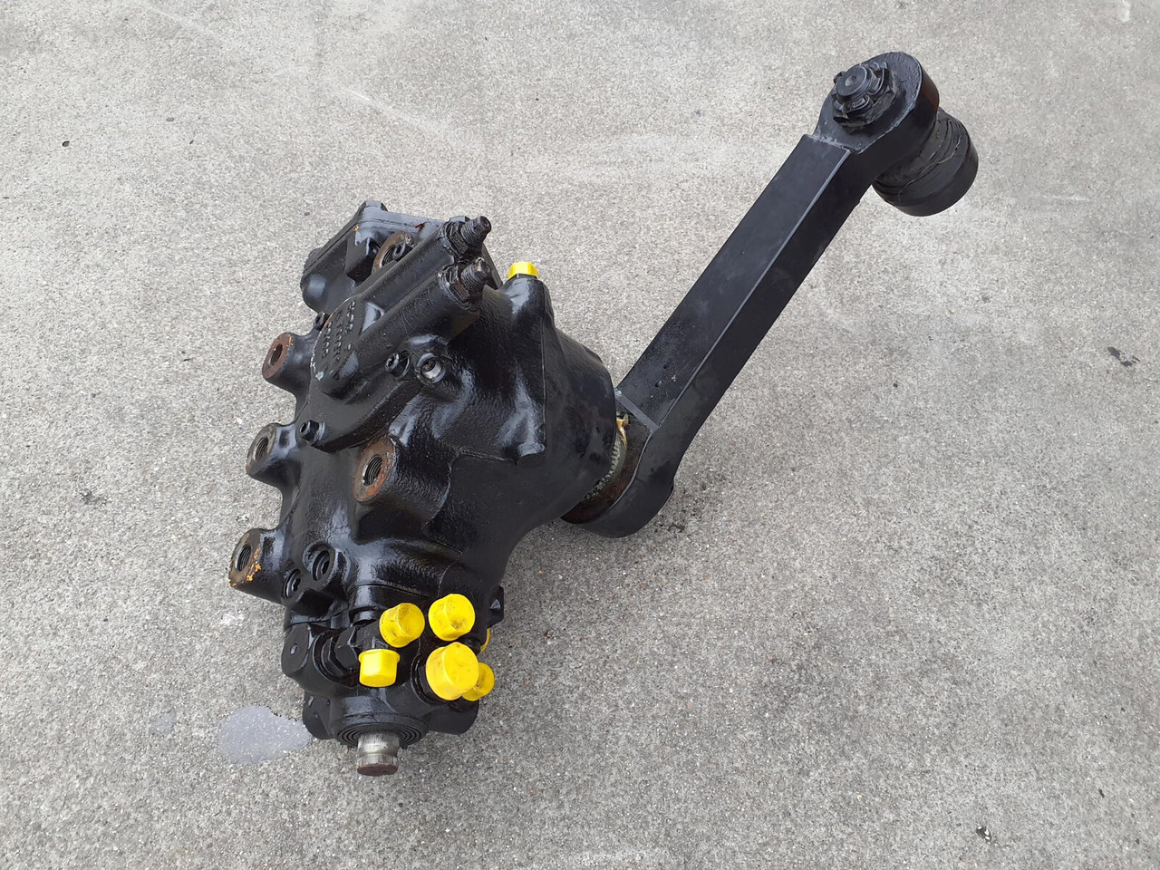 Grove GMK 6400 steering box servocom-zf - دودة دركسون - موبايل كرين: صورة 2 Grove GMK 6400 steering box servocom-zf - دودة دركسون - موبايل كرين: صورة 2