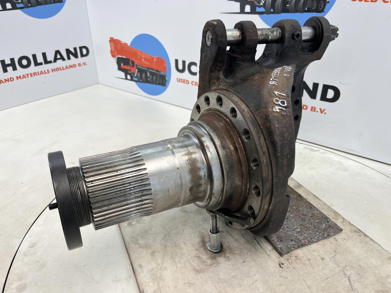 Grove GMK Megatrak steering knuckle 16 holes - مفصل التوجيه - رافعة: صورة 1 Grove GMK Megatrak steering knuckle 16 holes - مفصل التوجيه - رافعة: صورة 1