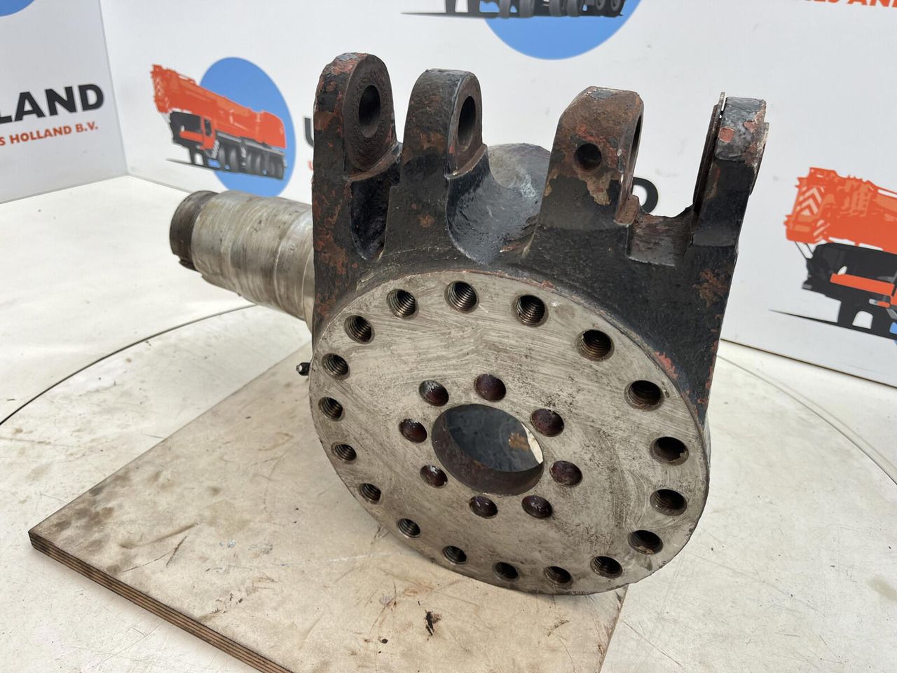 Grove GMK Steering knuckle 12 holes - مفصل التوجيه - موبايل كرين: صورة 4 Grove GMK Steering knuckle 12 holes - مفصل التوجيه - موبايل كرين: صورة 4