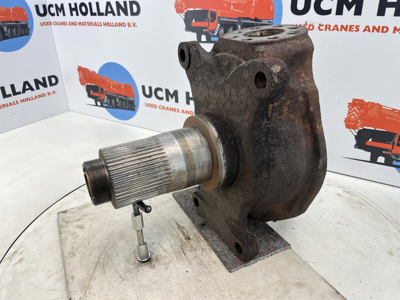 Krupp 70 GMT Steering knuckle axle 2 - مفصل التوجيه - موبايل كرين: صورة 1 Krupp 70 GMT Steering knuckle axle 2 - مفصل التوجيه - موبايل كرين: صورة 1