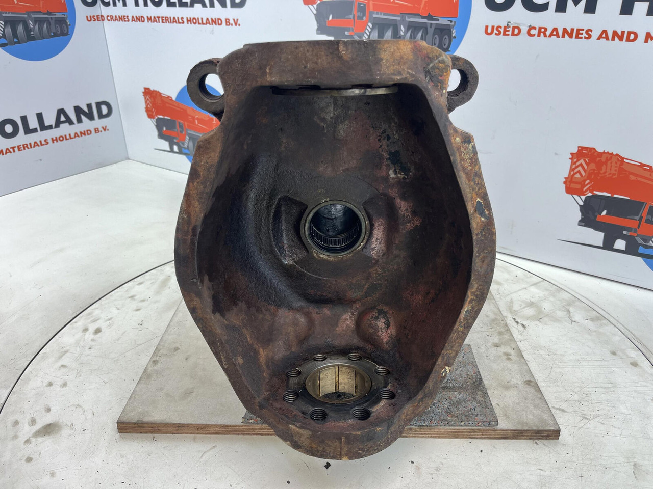 Krupp 70 GMT Steering knuckle axle 2 - مفصل التوجيه - موبايل كرين: صورة 5 Krupp 70 GMT Steering knuckle axle 2 - مفصل التوجيه - موبايل كرين: صورة 5