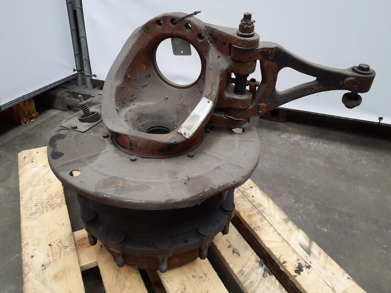 Krupp KMK 4070 Megatrak axle housing - مفصل التوجيه - موبايل كرين: صورة 1 Krupp KMK 4070 Megatrak axle housing - مفصل التوجيه - موبايل كرين: صورة 1