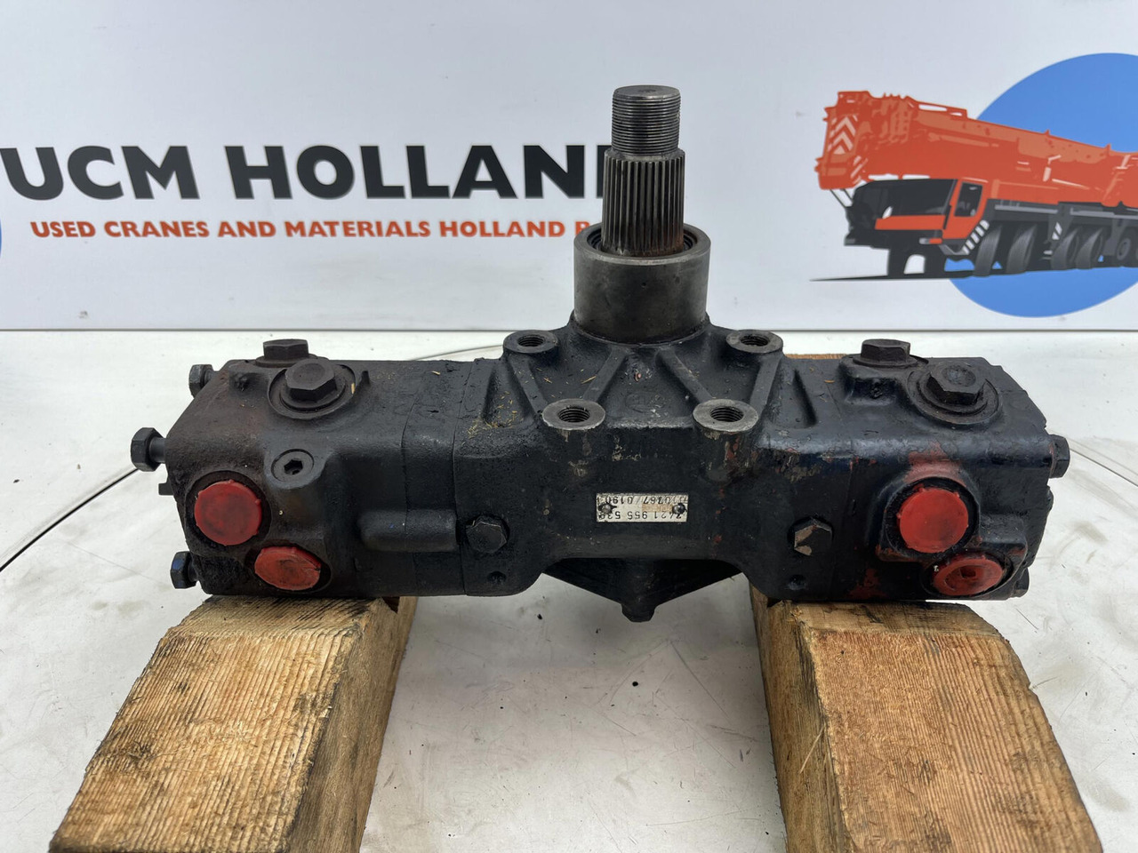 Krupp KMK 4070 steering box only for parts - دودة دركسون - موبايل كرين: صورة 1 Krupp KMK 4070 steering box only for parts - دودة دركسون - موبايل كرين: صورة 1