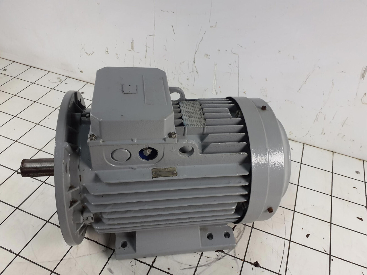 Liebherr ABB Electric motor MBT 160 L - النظام الكهربائي - موبايل كرين: صورة 4 Liebherr ABB Electric motor MBT 160 L - النظام الكهربائي - موبايل كرين: صورة 4