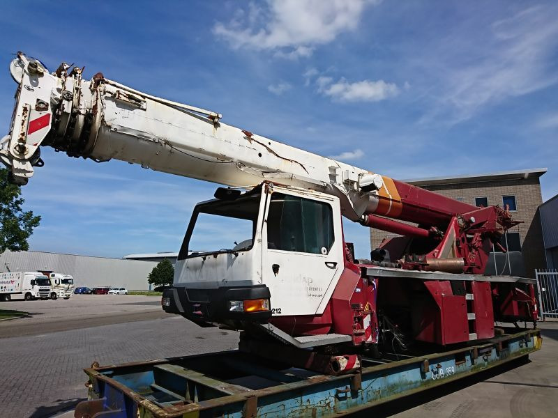 Liebherr LTM 1040-2.1 - موبايل كرين: صورة 1 Liebherr LTM 1040-2.1 - موبايل كرين: صورة 1