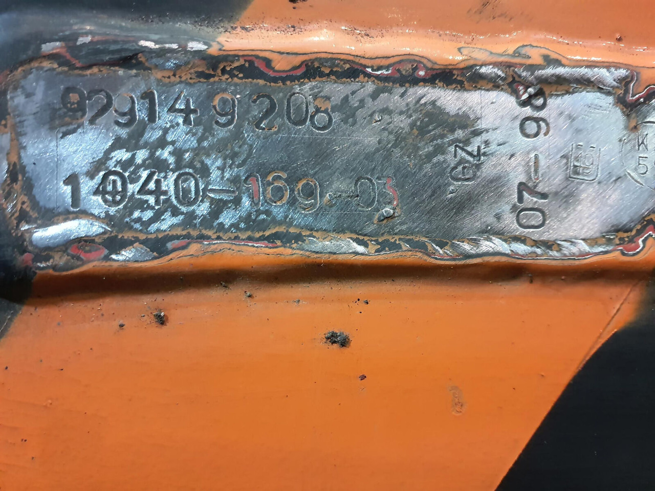 Liebherr LTM 1050-1 sliding beam complete front - نظام التعليق - موبايل كرين: صورة 5 Liebherr LTM 1050-1 sliding beam complete front - نظام التعليق - موبايل كرين: صورة 5