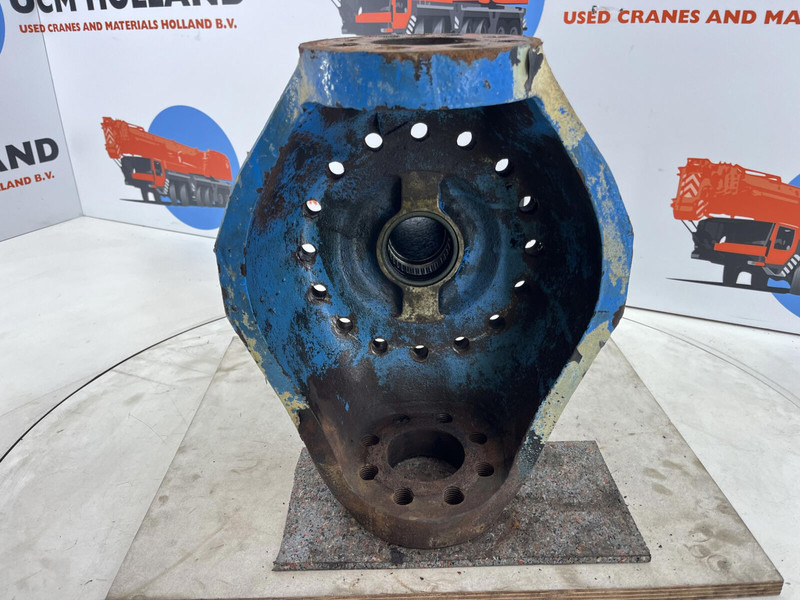 Liebherr LTM 1070 Steering knuckle 16 holes axle 4 - مفصل التوجيه - رافعة: صورة 5 Liebherr LTM 1070 Steering knuckle 16 holes axle 4 - مفصل التوجيه - رافعة: صورة 5