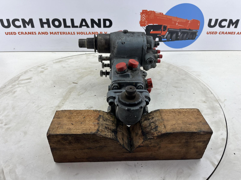 Liebherr LTM 1070 steering box - عمود التوجيه - رافعة: صورة 2 Liebherr LTM 1070 steering box - عمود التوجيه - رافعة: صورة 2