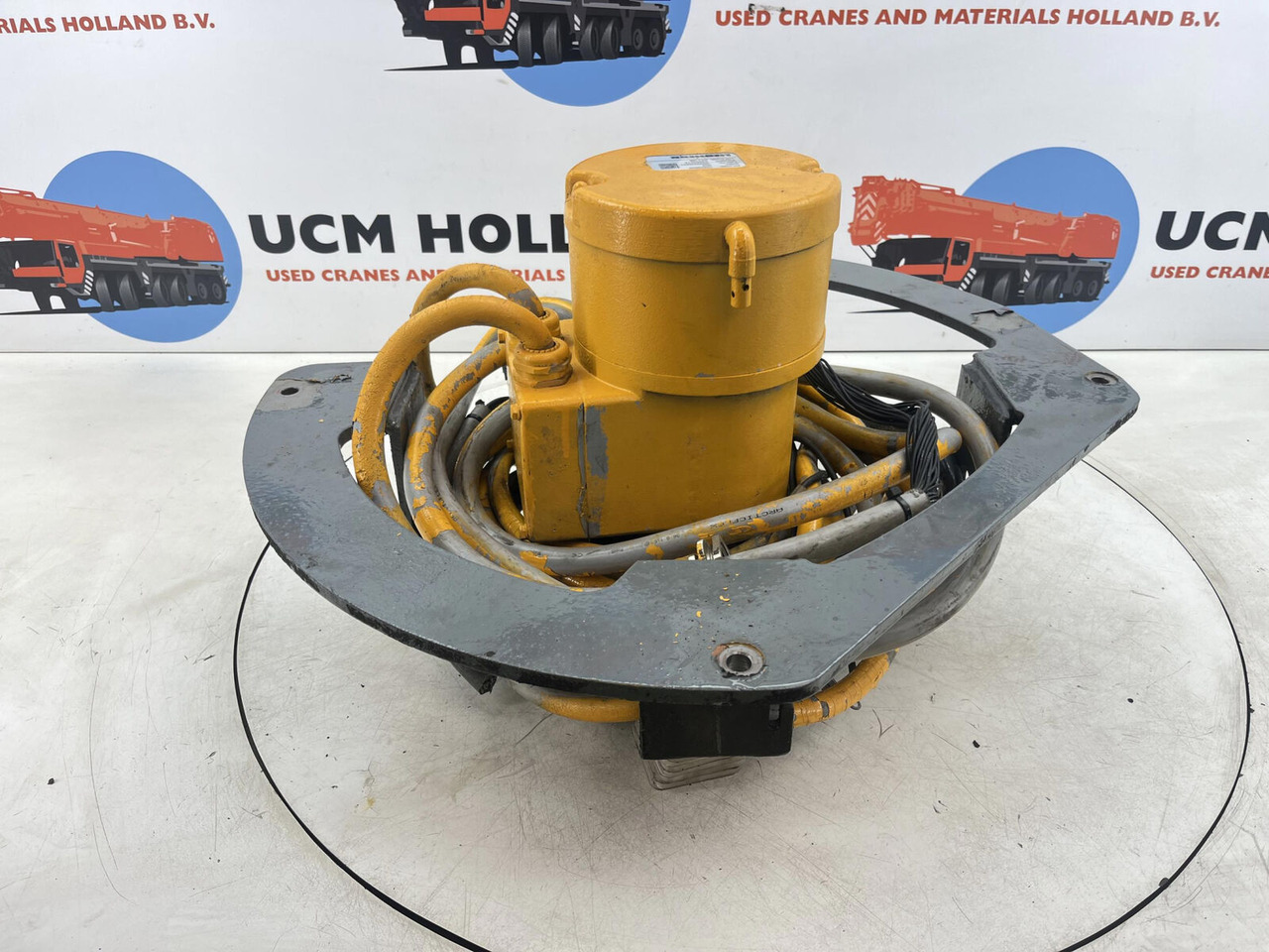 Liebherr LTM 1130-5.1 Collecting ring - النظام الكهربائي - موبايل كرين: صورة 3 Liebherr LTM 1130-5.1 Collecting ring - النظام الكهربائي - موبايل كرين: صورة 3