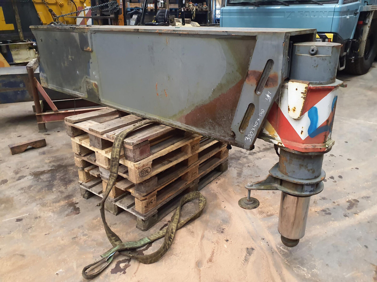 Liebherr LTM 1300 outrigger complete rear L - نظام التعليق - موبايل كرين: صورة 1 Liebherr LTM 1300 outrigger complete rear L - نظام التعليق - موبايل كرين: صورة 1