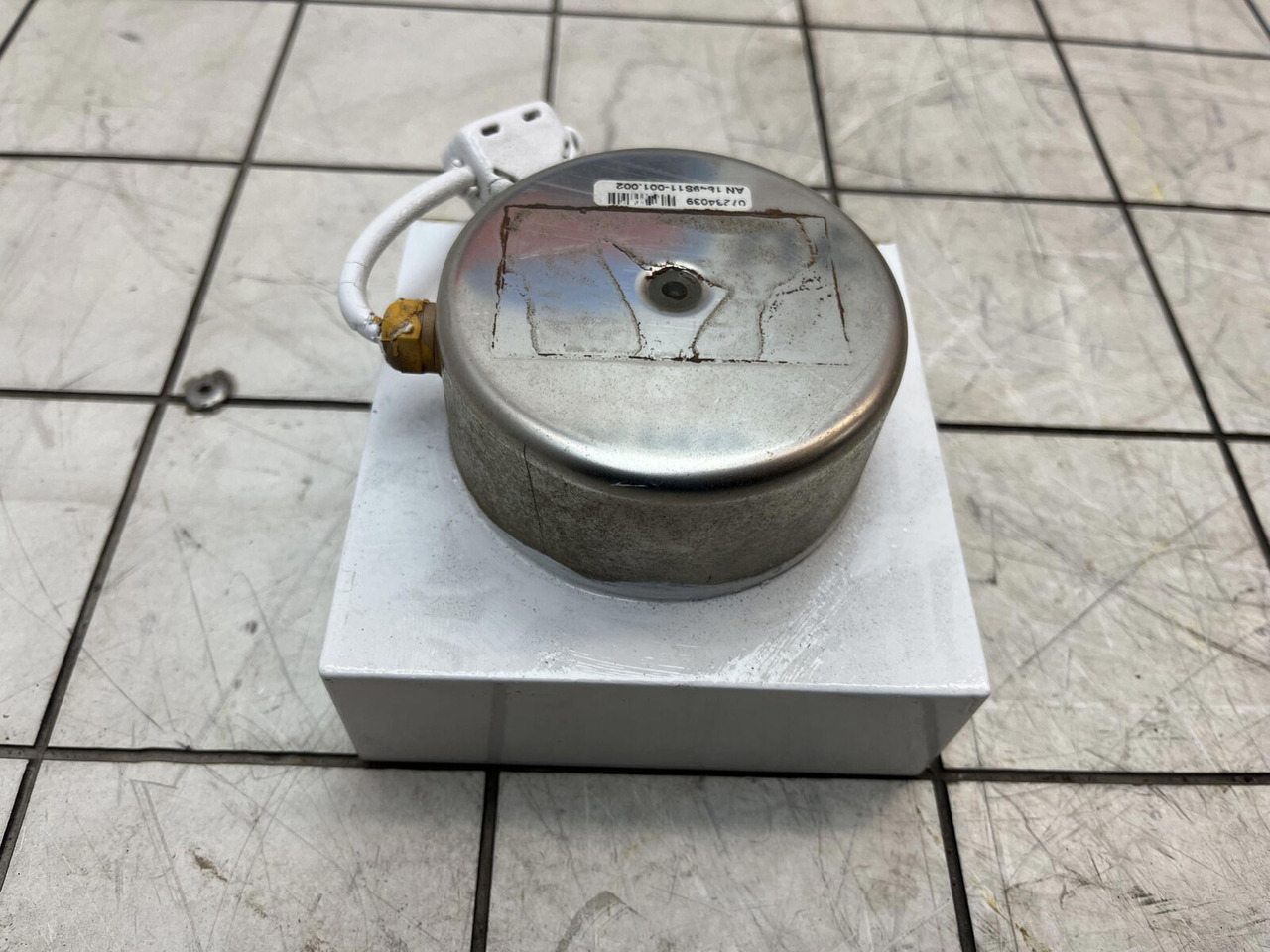Liebherr LTM 1400-7.1 angle transmitter - النظام الكهربائي - رافعة: صورة 3 Liebherr LTM 1400-7.1 angle transmitter - النظام الكهربائي - رافعة: صورة 3