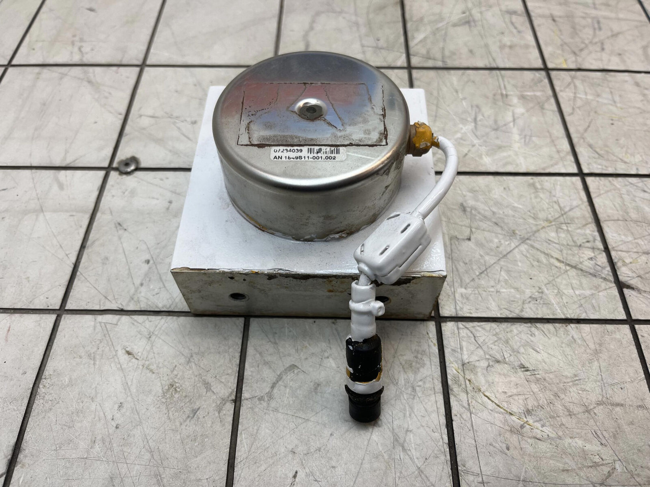 Liebherr LTM 1400-7.1 angle transmitter - النظام الكهربائي - رافعة: صورة 1 Liebherr LTM 1400-7.1 angle transmitter - النظام الكهربائي - رافعة: صورة 1