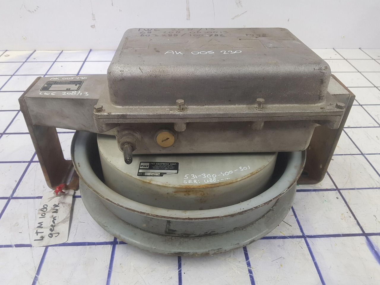 Liebherr PAT length indicator LWG 208/13 - النظام الكهربائي - موبايل كرين: صورة 1 Liebherr PAT length indicator LWG 208/13 - النظام الكهربائي - موبايل كرين: صورة 1
