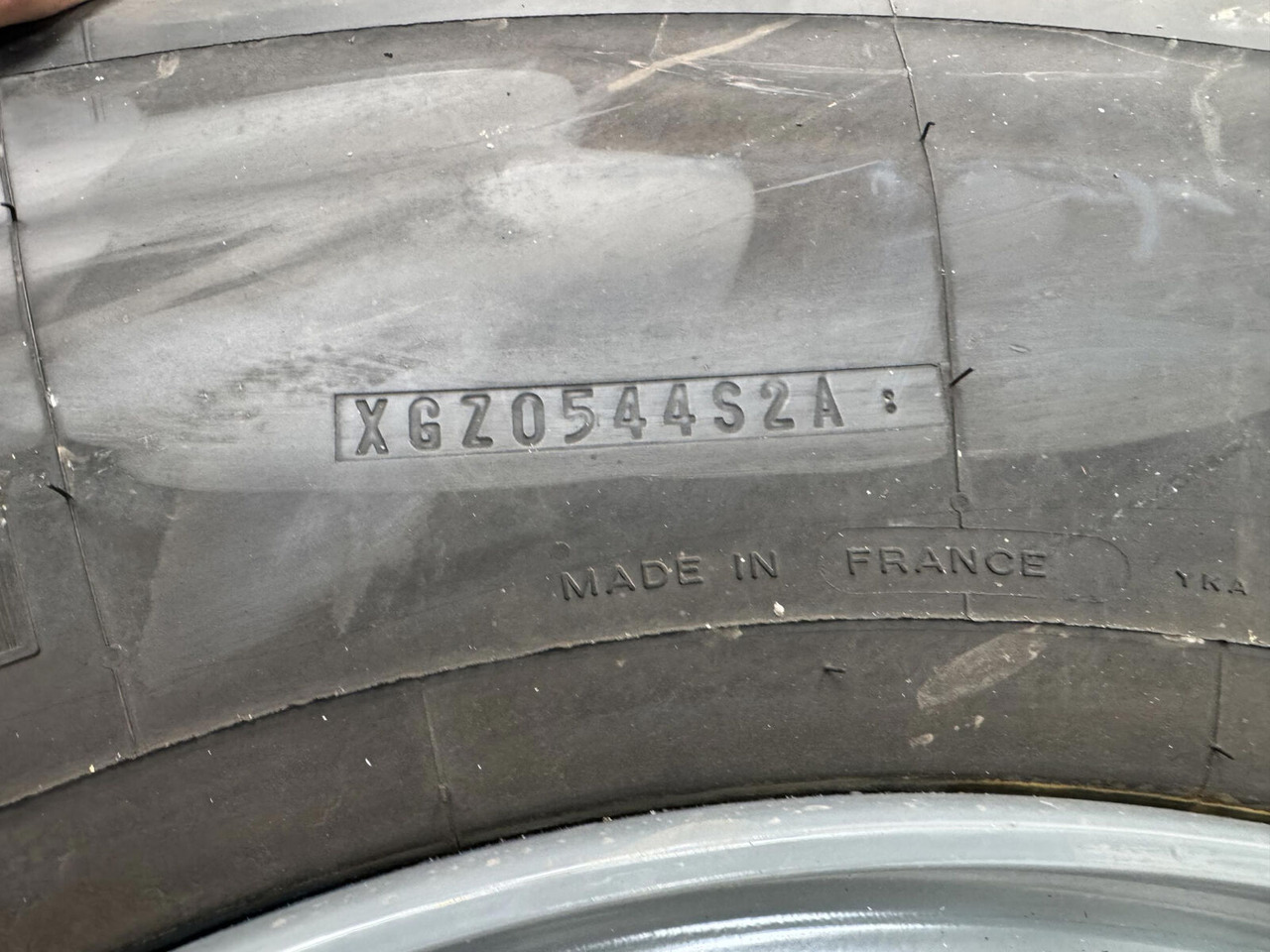 Liebherr Wheel 445/95 R25 10 12 1p - عجلات - رافعة: صورة 5 Liebherr Wheel 445/95 R25 10 12 1p - عجلات - رافعة: صورة 5