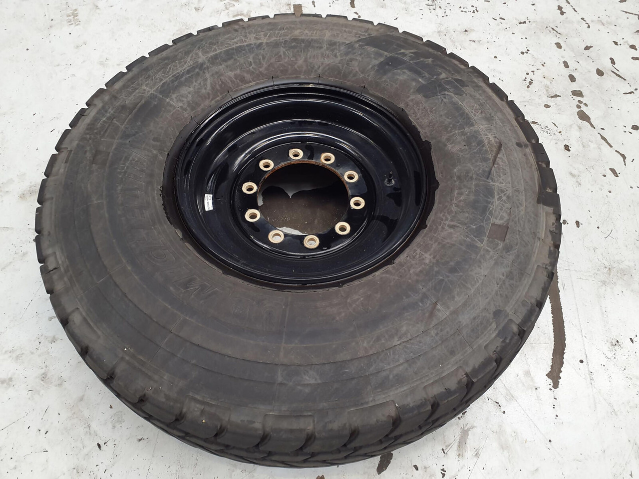 Liebherr Wheel 445/95R25 10 12 1p - عجلات - رافعة: صورة 2 Liebherr Wheel 445/95R25 10 12 1p - عجلات - رافعة: صورة 2