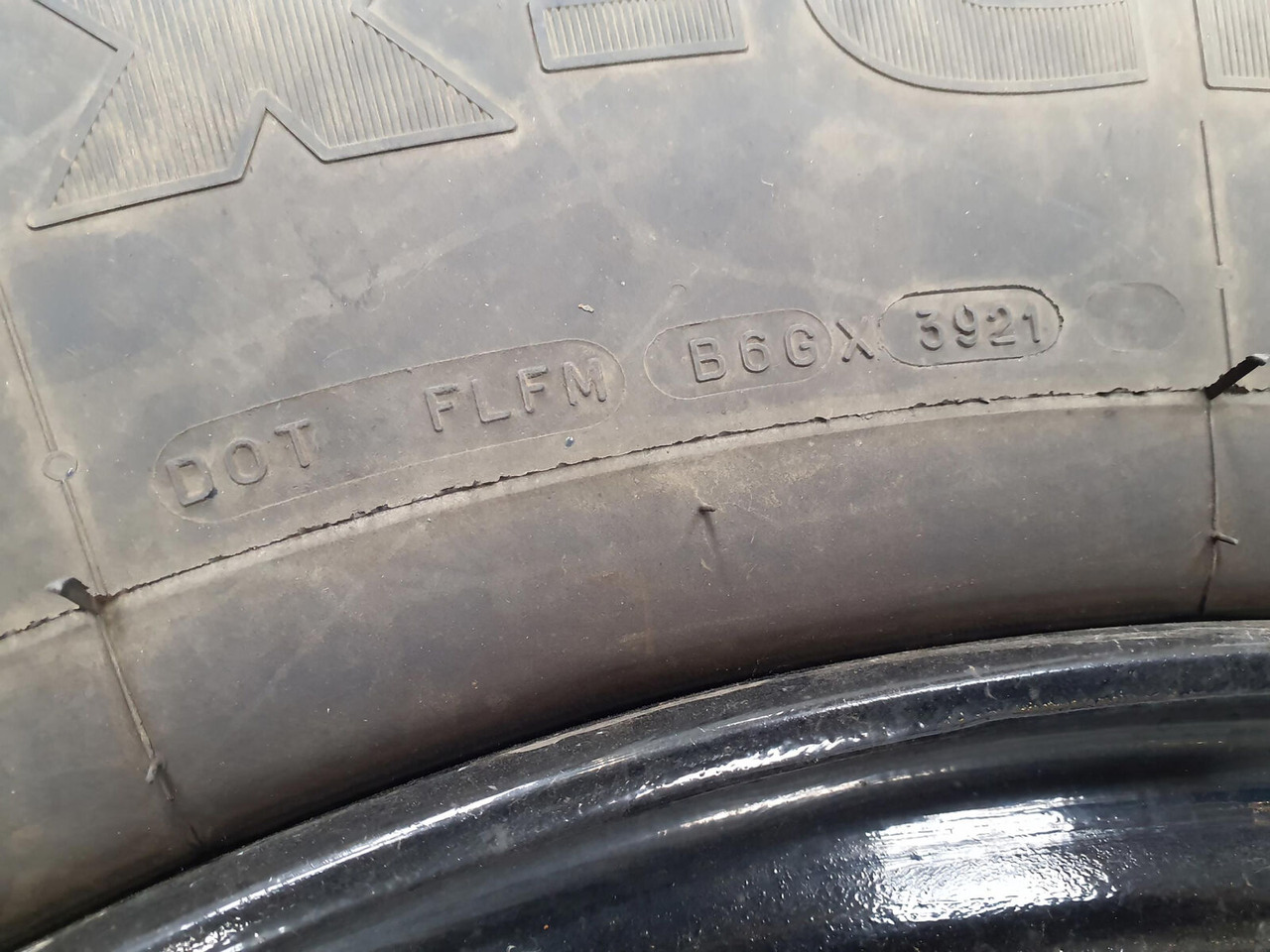 Liebherr Wheel 445/95R25 10 12 1p - عجلات - رافعة: صورة 3 Liebherr Wheel 445/95R25 10 12 1p - عجلات - رافعة: صورة 3