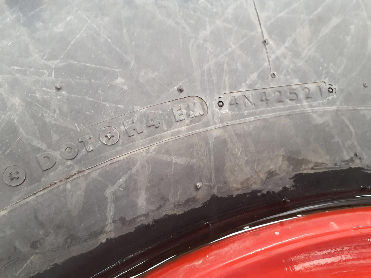 Liebherr Wheel 445/95R25 10 12 1p - عجلات - رافعة: صورة 3 Liebherr Wheel 445/95R25 10 12 1p - عجلات - رافعة: صورة 3