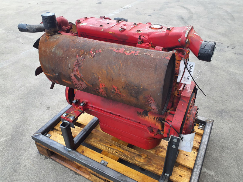 Mercedes-Benz LTM 1060 engine Mercedes OM 352 - محرك - رافعة: صورة 3 Mercedes-Benz LTM 1060 engine Mercedes OM 352 - محرك - رافعة: صورة 3