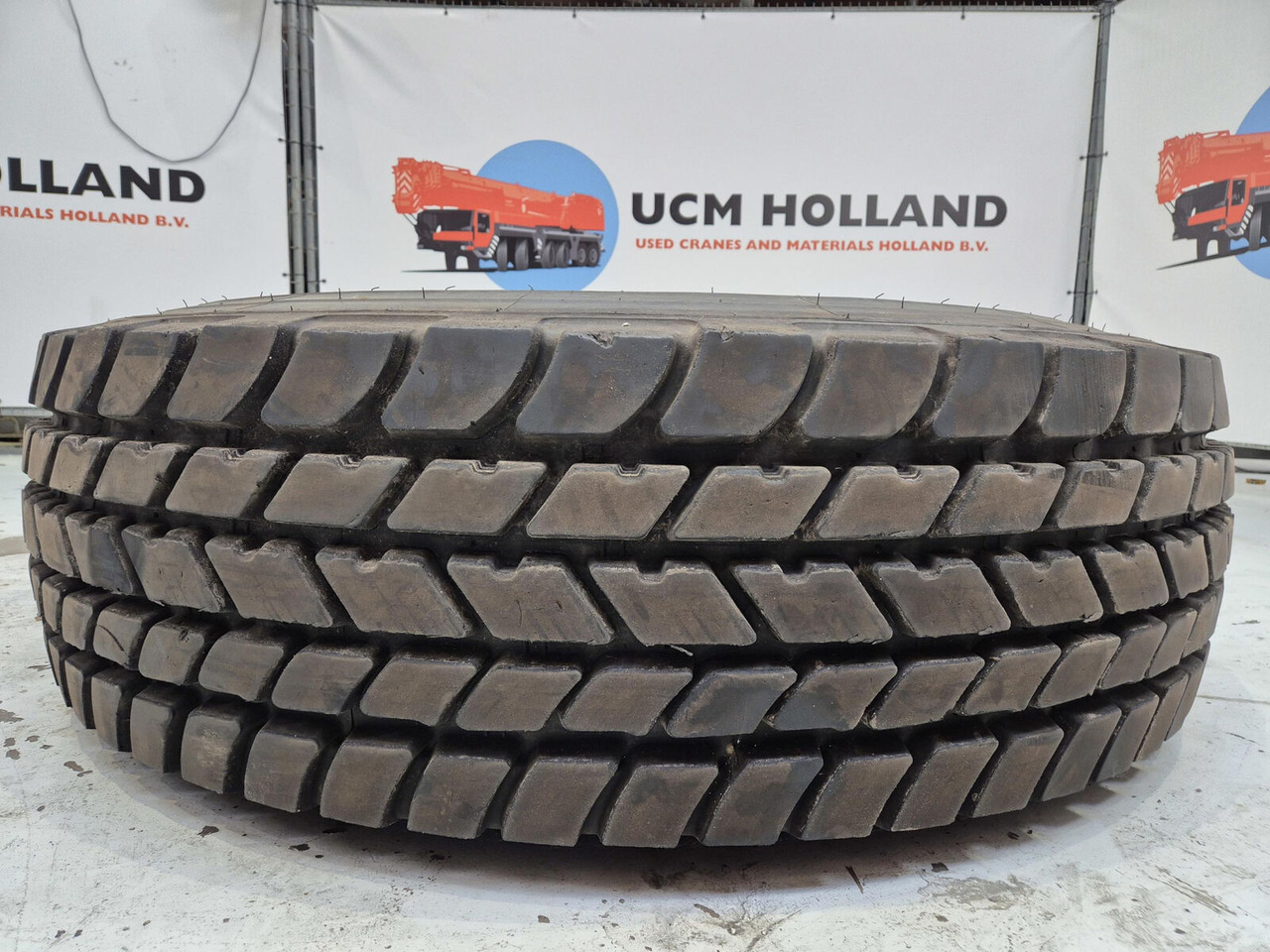 Michelin Wheel 445/95R25 10 12 1p - عجلات - رافعة: صورة 3 Michelin Wheel 445/95R25 10 12 1p - عجلات - رافعة: صورة 3