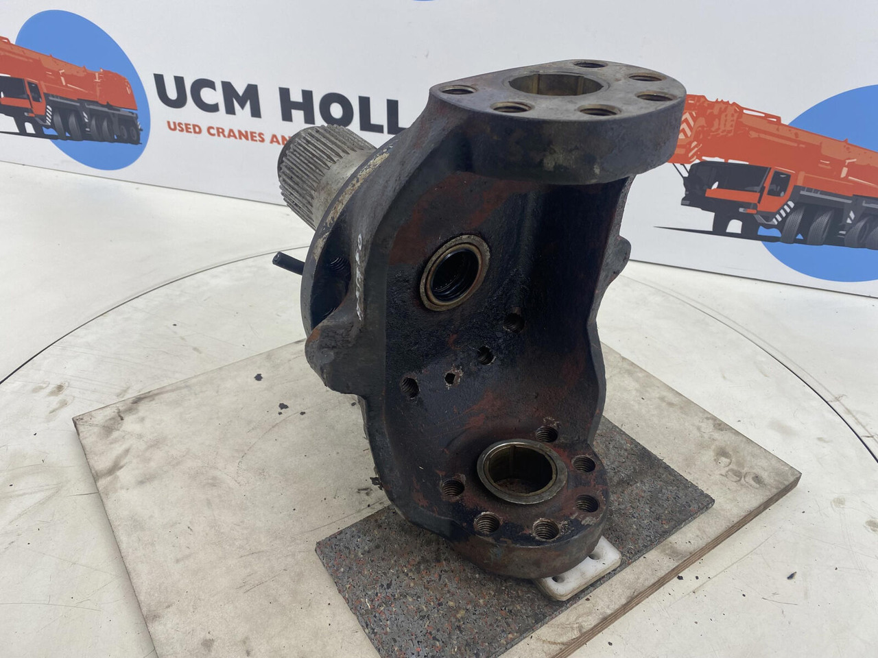 PPM 280 ATT Steering knuckle 16 holes axle 1 - مفصل التوجيه - رافعة: صورة 4 PPM 280 ATT Steering knuckle 16 holes axle 1 - مفصل التوجيه - رافعة: صورة 4