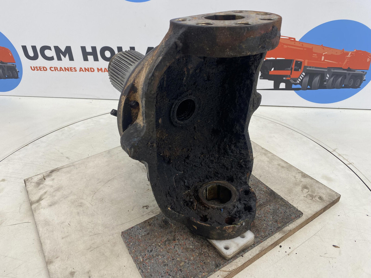 PPM 280 ATT Steering knuckle 16 holes axle 2 - مفصل التوجيه - رافعة: صورة 4 PPM 280 ATT Steering knuckle 16 holes axle 2 - مفصل التوجيه - رافعة: صورة 4