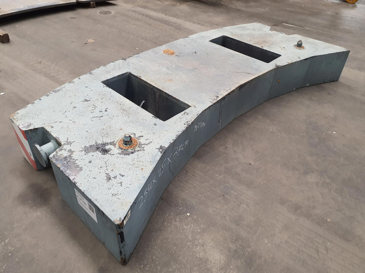 Terex Terex Demag Challenger 4200 counterweight 3.2 Ton - ثقل موازنة - موبايل كرين: صورة 1 Terex Terex Demag Challenger 4200 counterweight 3.2 Ton - ثقل موازنة - موبايل كرين: صورة 1