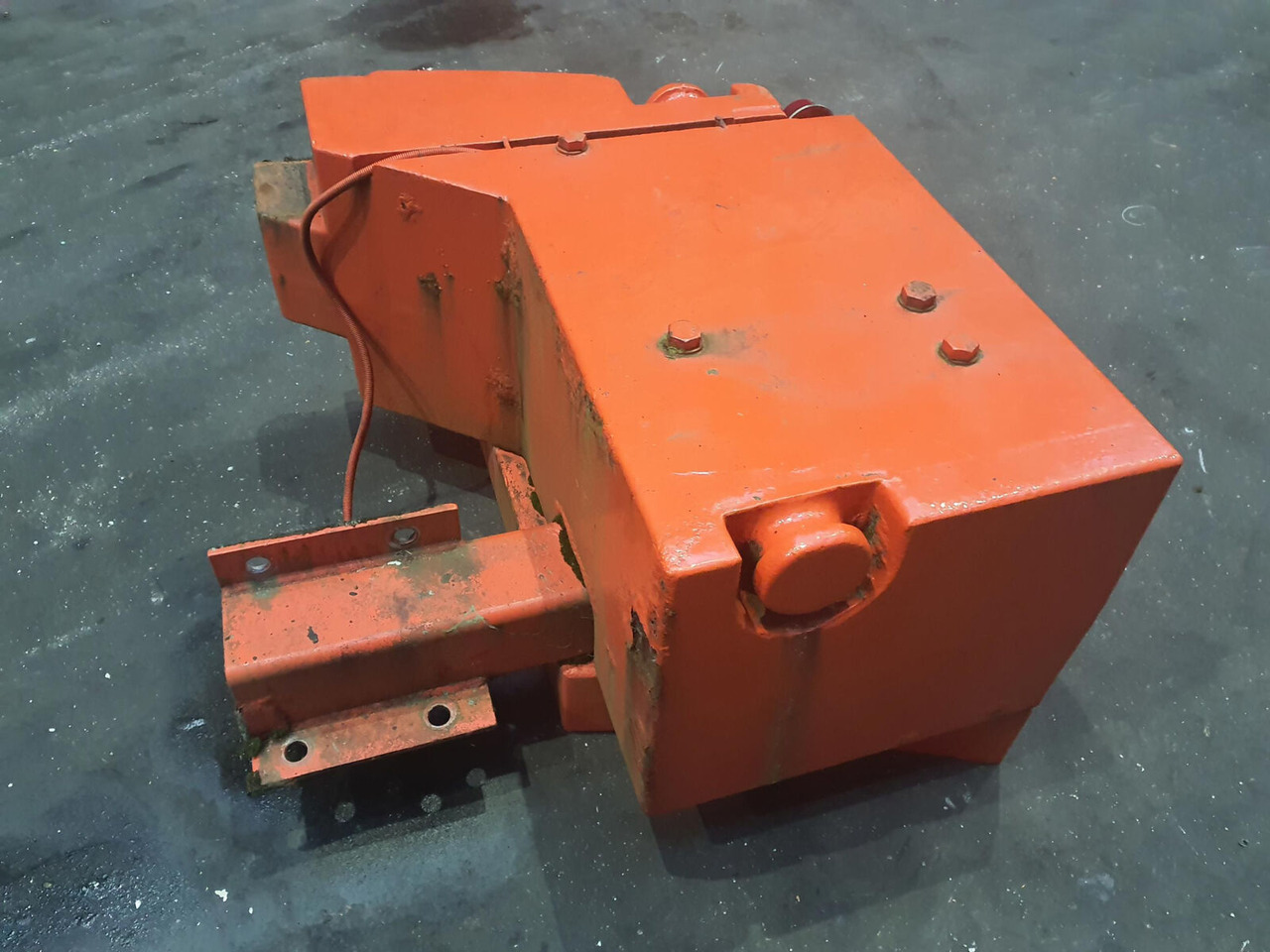 Terex counterweight left 1,2 + 0,3t - ثقل موازنة - موبايل كرين: صورة 3 Terex counterweight left 1,2 + 0,3t - ثقل موازنة - موبايل كرين: صورة 3