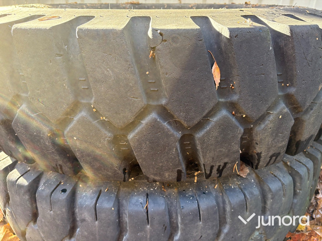 Däck & fälg - Till hjulgrävare Mitas - عجلات - آلات الإنشاء: صورة 3 Däck & fälg - Till hjulgrävare Mitas - عجلات - آلات الإنشاء: صورة 3