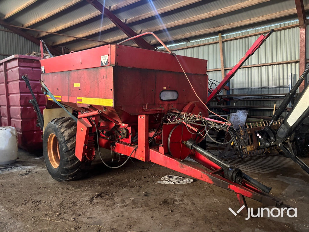 Gödningspridare - Överum Tive 6012 - ناثرة السماد الحيواني: صورة 2 Gödningspridare - Överum Tive 6012 - ناثرة السماد الحيواني: صورة 2