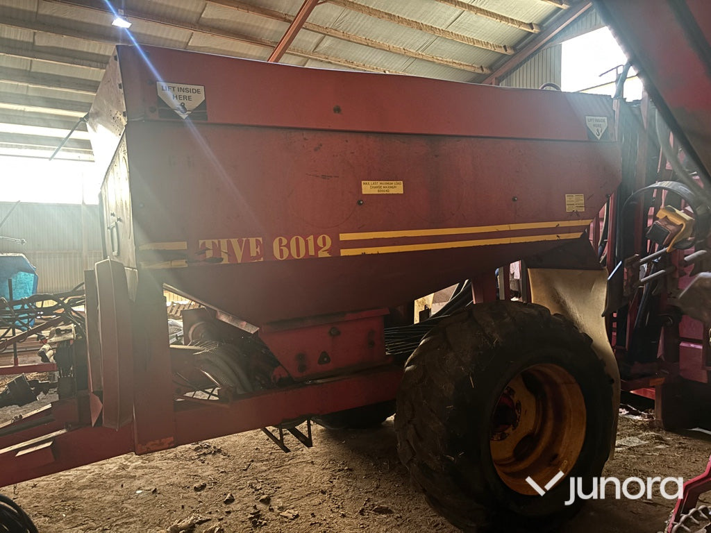 Gödningspridare - Överum Tive 6012 - ناثرة السماد الحيواني: صورة 5 Gödningspridare - Överum Tive 6012 - ناثرة السماد الحيواني: صورة 5