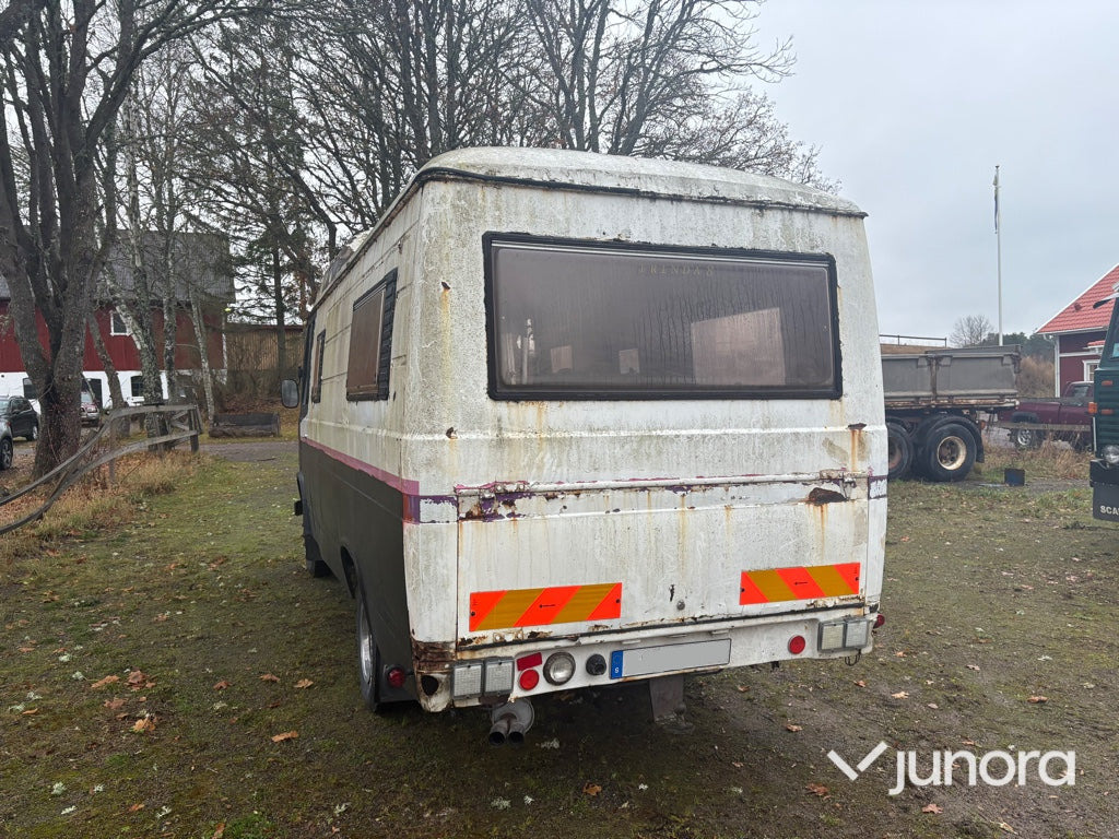 Husbil - Mercedes Benz, L 508 D35 - كرفان فان: صورة 4 Husbil - Mercedes Benz, L 508 D35 - كرفان فان: صورة 4