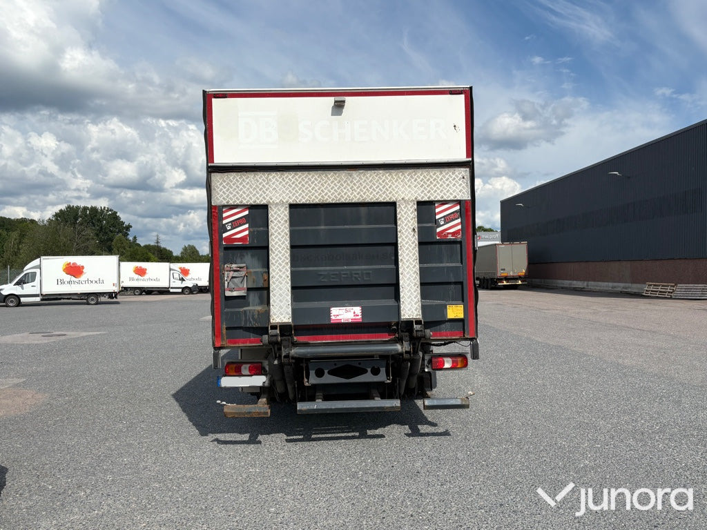 Lastbil Mercedes Atego 1223 - شاحنة صندوقية: صورة 4 Lastbil Mercedes Atego 1223 - شاحنة صندوقية: صورة 4