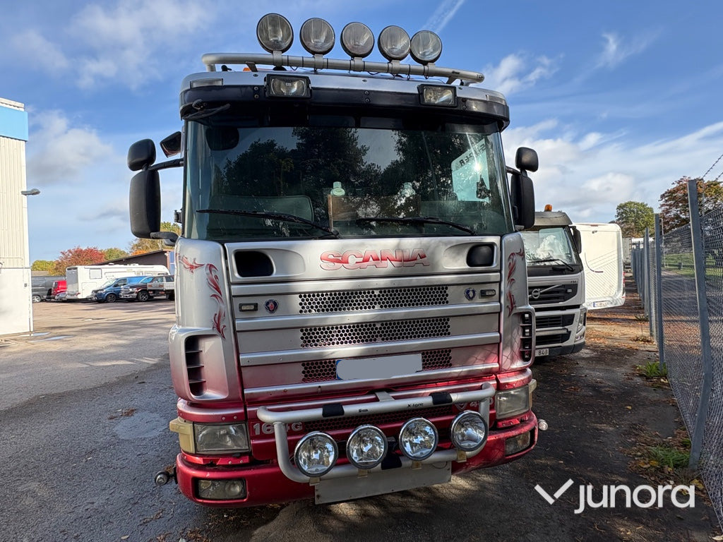 Lastbil - Scania 480 - شاحنة برافعة خطافية: صورة 2 Lastbil - Scania 480 - شاحنة برافعة خطافية: صورة 2