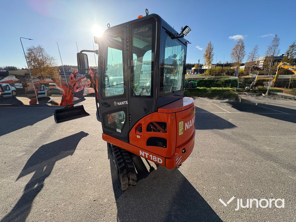 Minigrävare - Nante NT-18D, 1.8 ton, med hytt - حفار صغير: صورة 3 Minigrävare - Nante NT-18D, 1.8 ton, med hytt - حفار صغير: صورة 3