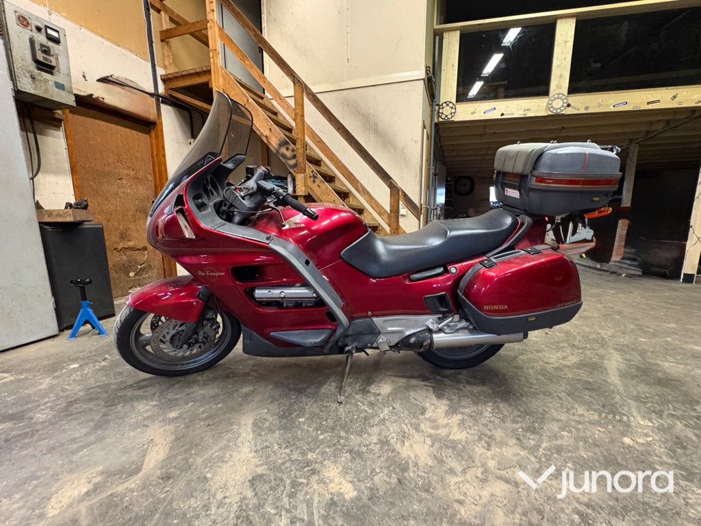 Motorcykel - Honda, ST1100 PAN EUROPEA - دراجة نارية: صورة 2 Motorcykel - Honda, ST1100 PAN EUROPEA - دراجة نارية: صورة 2