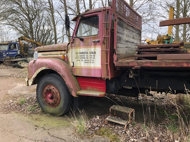 Scania 110 med tipp och kran - شاحنة كرين: صورة 2 Scania 110 med tipp och kran - شاحنة كرين: صورة 2