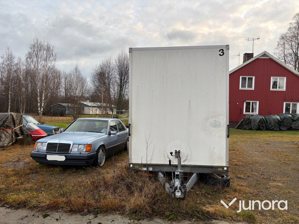 Skåpsläp - Hapert K - مقطورة بصندوق مغلق: صورة 2 Skåpsläp - Hapert K - مقطورة بصندوق مغلق: صورة 2